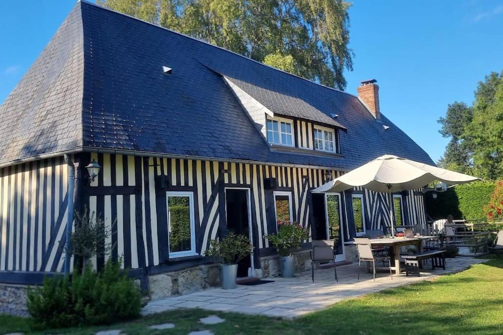 Maison A Colombages Pres De Deauville, Trouville Formentin Exterior photo